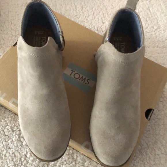 Tom’s Deia desert taupe bootie - Picture 4 of 4